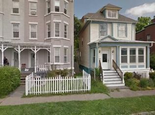 33 Bay View Ter, Newburgh, NY 12550