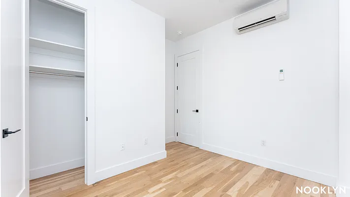 Rented by Nooklyn NYC LLC | media 13