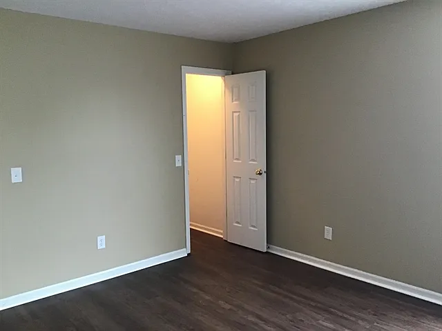 14077 Wheeling Ct — Photo 11