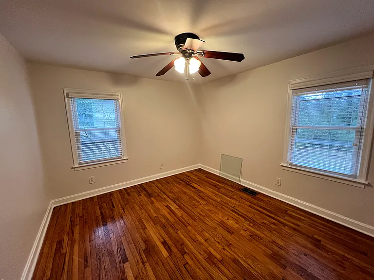 1568 Braeburn Dr SE — Photo 13