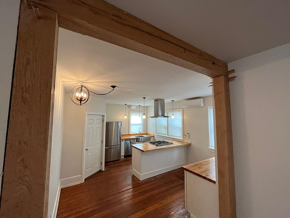 1st image of 176 Elm St #1