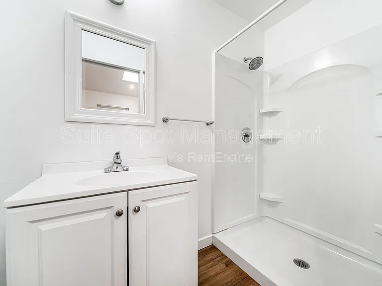 420 N Batavia St #422 — Photo 5
