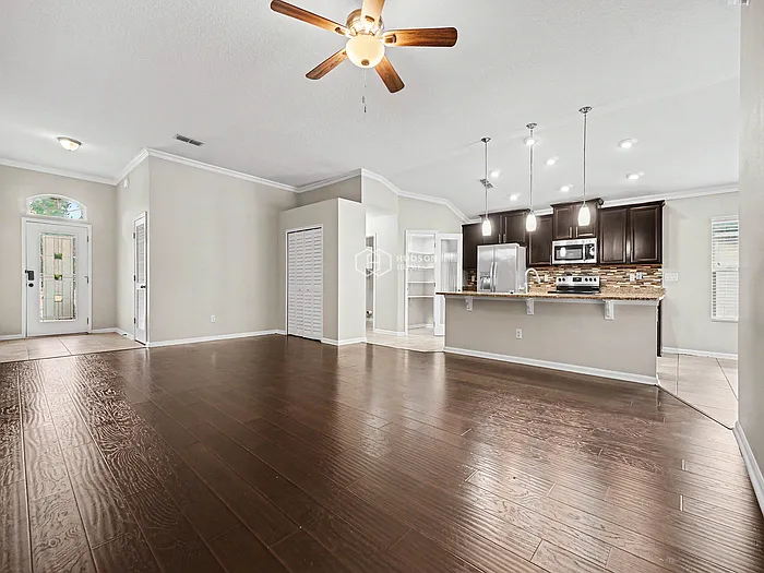 6214 Rolling Tree St — Photo 2