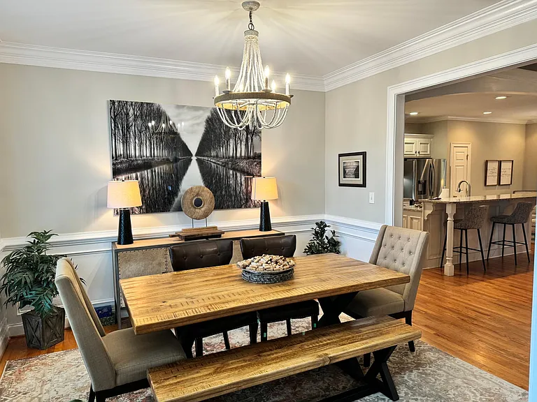 1161 Southwind Dr — Photo 2