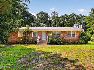 8206 Sidbury Rd, Wilmington, NC 28411