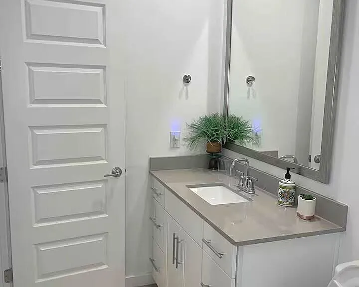 8908 W Solano Dr — Photo 13