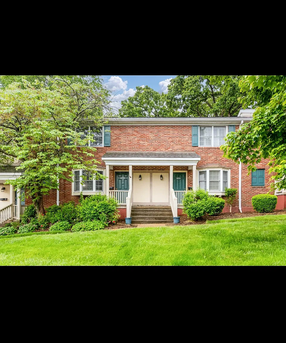 3 bed, 1.5 bath, 1300 sqft, $1,850 — Photo 1