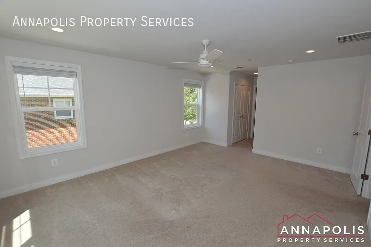 503 Highland Dr — Photo 9