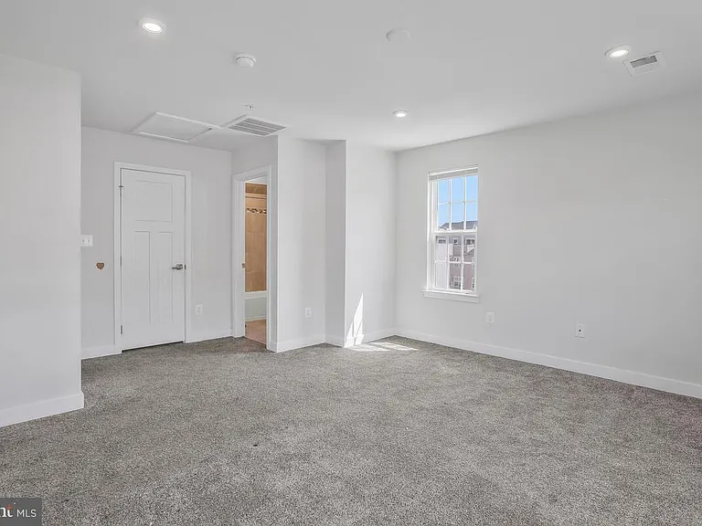 8100 Miner St — Photo 27