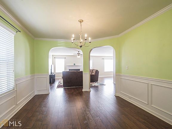 5th image of 2348 Cornell Cir