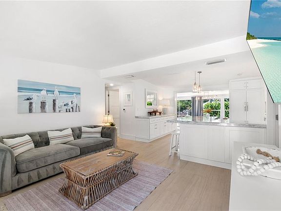 4th image of 2180 Harbor LN