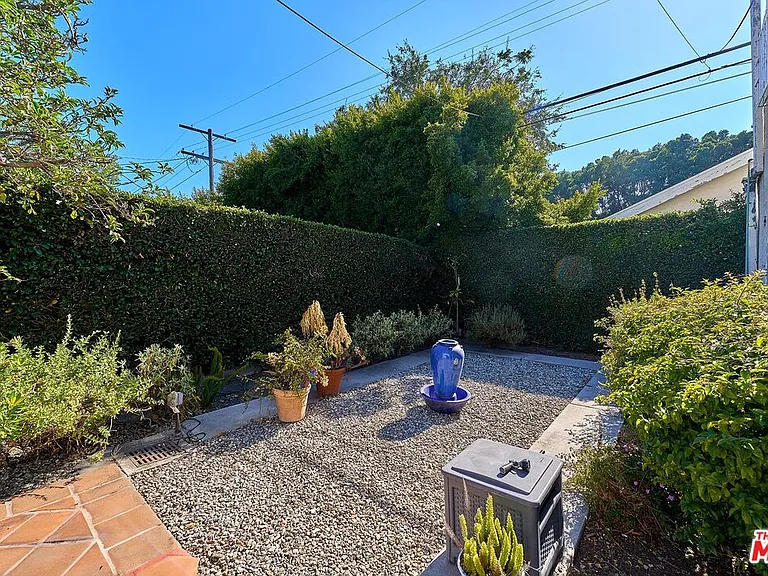 429 S Orange Dr — Photo 43