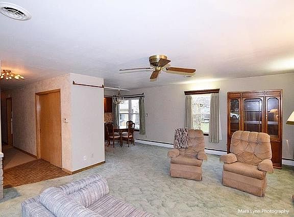 5th image of 163 Hartway Dr