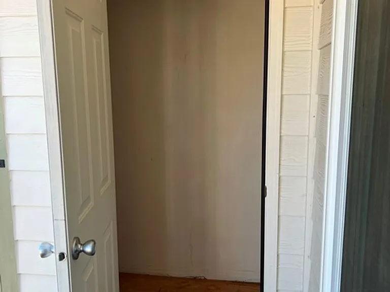 1125 Wyatt Ave — Photo 32