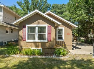 906 4th Ave NW, Minot, ND 58703