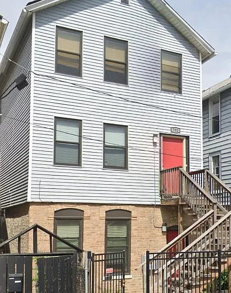 702 N Noble St #2 — Photo 22