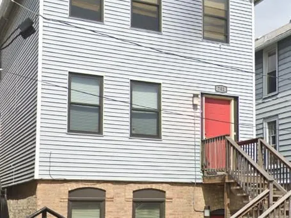 702 N Noble St #1, Chicago, IL 60642