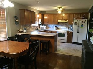 3034 W Knob Hill St, Springfield, MO 65810