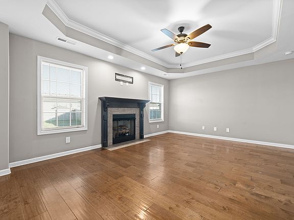 4th image of 1389 Millet Dr