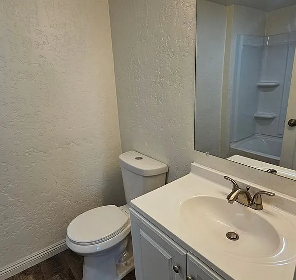 218 F St — Photo 12