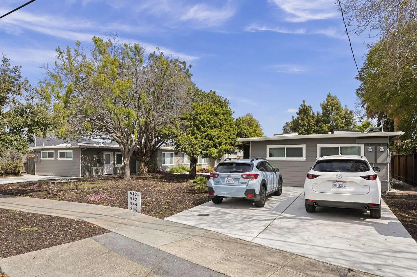 942 15th Ave photo 1