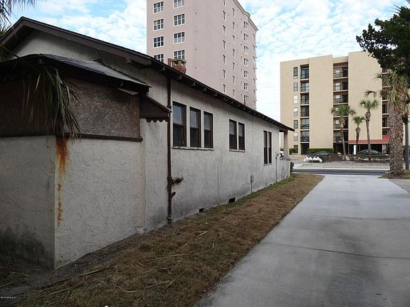 5th image of 216 1st St S