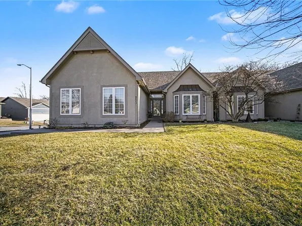 8623 N Liston Ave, Kansas City, MO 64154