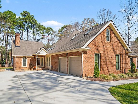 5th image of 4517 Grayling Dr