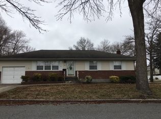 42 Larry Dr, Commack, NY 11725