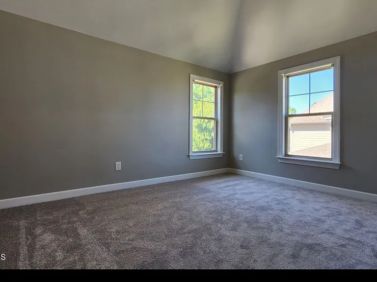 103 Hope Town Ct — Photo 32