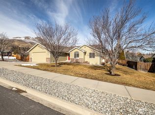 312 Canyon Creek Dr, Wenatchee, WA 98801