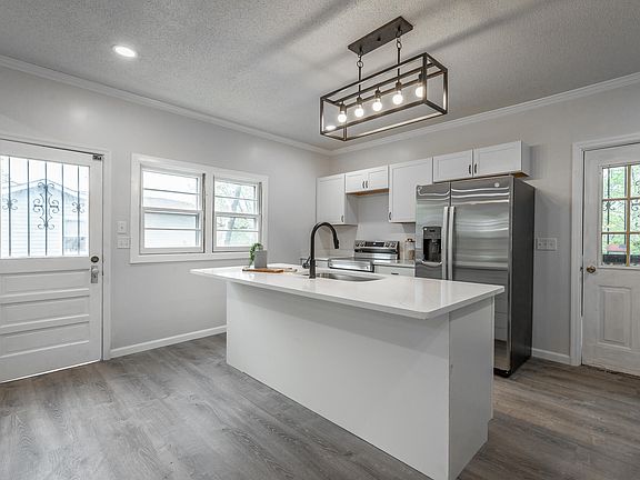 5th image of 1248 Highland Dr