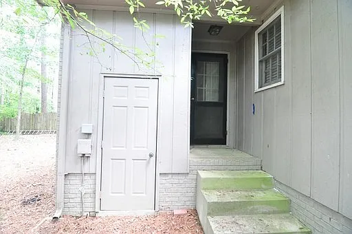 2516 Foxwood Dr — Photo 9