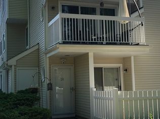 26 Deerberry Ln, Monmouth Junction, NJ 08852
