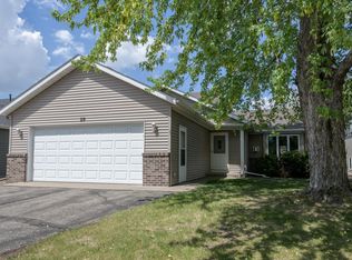 29 Pine Tree Ct, Sartell, MN 56377