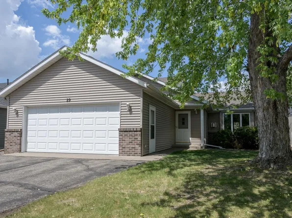 29 Pine Tree Ct, Sartell, MN 56377