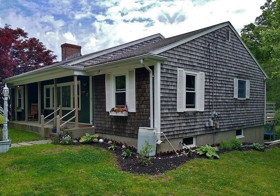 22 Brayton Rd, Tiverton, RI 02878 Zillow