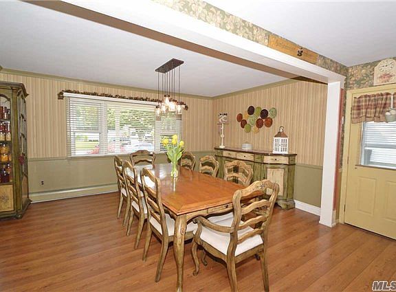 5th image of 39 E Hill Dr