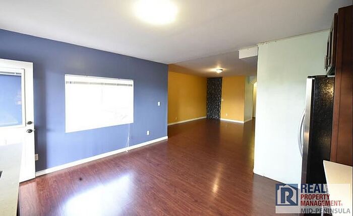 1st image of 1423 Thomas Ave