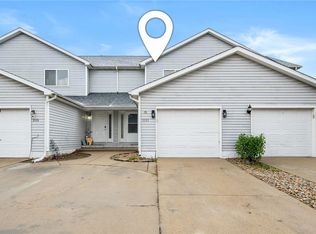 1121 N 6th St, Indianola, IA 50125