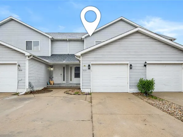 1121 N 6th St, Indianola, IA 50125