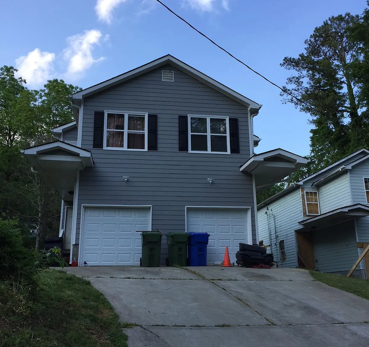 3 bed, 2.5 bath, 2512 sqft, $1,900 — Photo 1