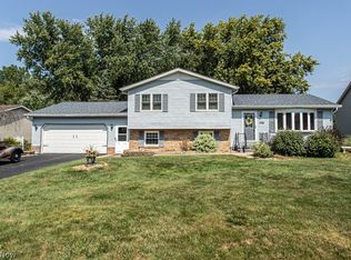 1458 Pepperwood Dr, Niles, OH 44446
