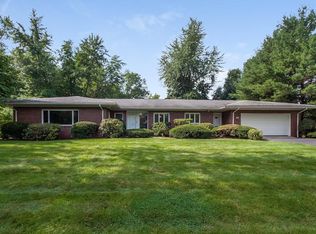 63 Briarcliff Rd, Longmeadow, MA 01106