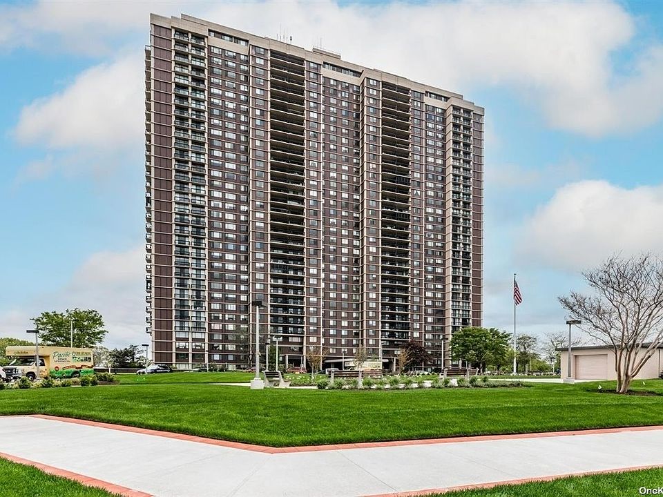 1st image of 270-10 Grand Central Pkwy #4-J