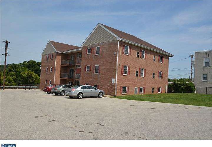 2nd image of 311 E 4th St APT 7