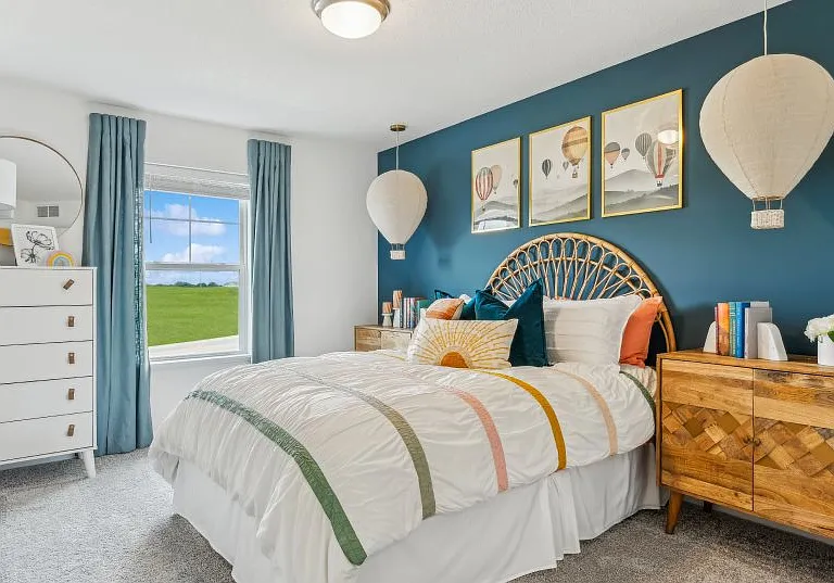 1st secondary bedroom
