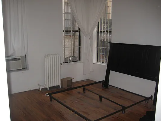 Rented by Magnone Real Estate | media 34