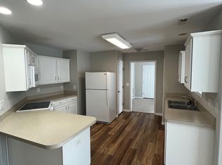806 Hummingbird N, Swansboro, NC 28584