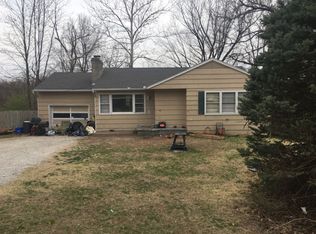 8705 E 61st St, Kansas City, MO 64129